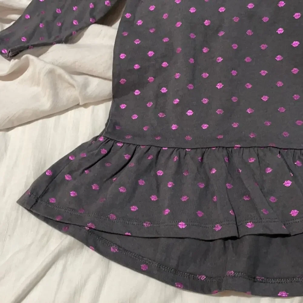 Gymboree S 5/6 grey drop waist hi low hemline pink metallic all over kisses NWT